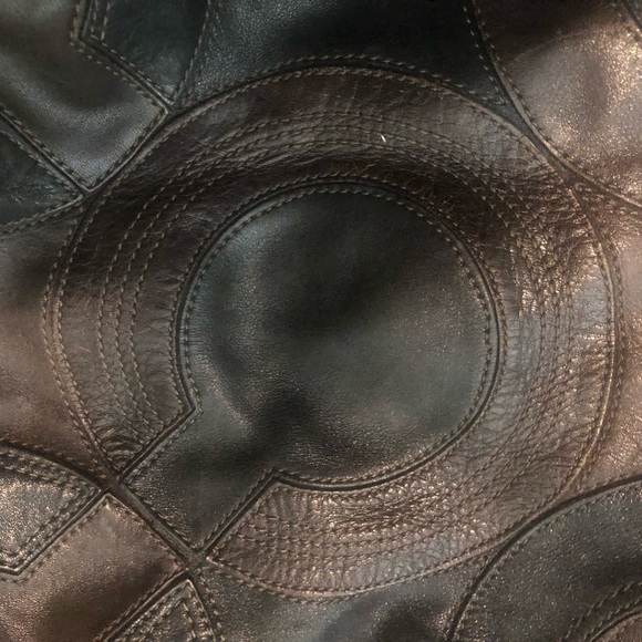 Limited Edition Coach leather bag. Used.  Authentic contact C’s. - Picture 5 of 6